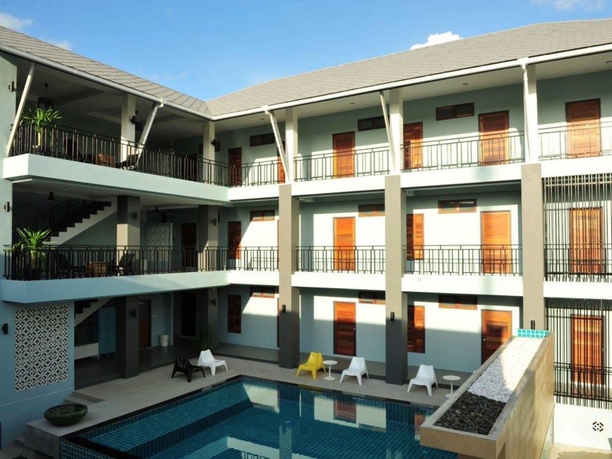 Ruk Cozy Hotel Khao Lak Buitenkant foto